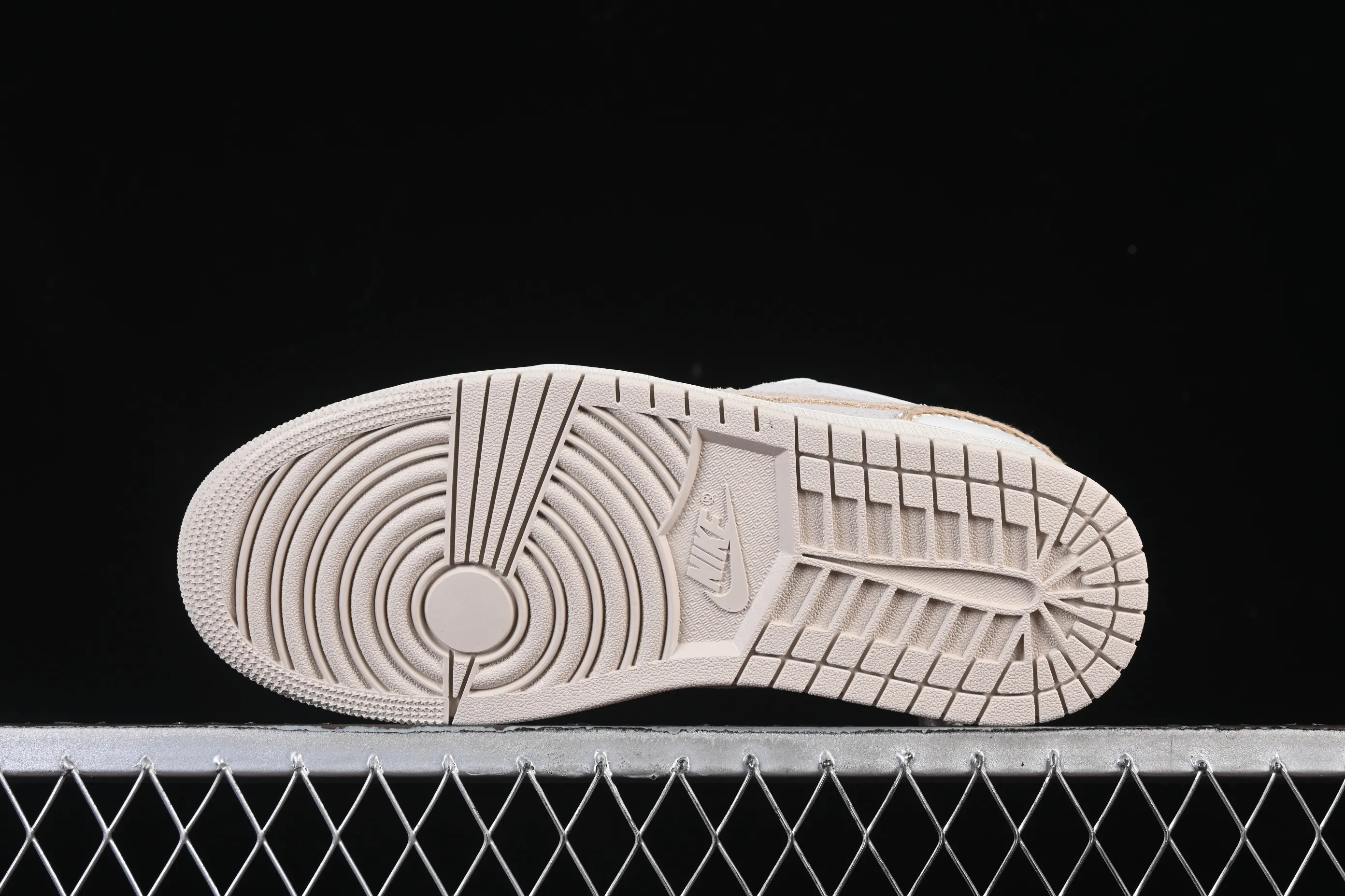 All categories Air Jordan Jordan series basketball shoes Air Jordan 1 Low Air Jordan 1 Low AJ1 Joe 1 meter white brown low-top casual sneakers HV4268-120